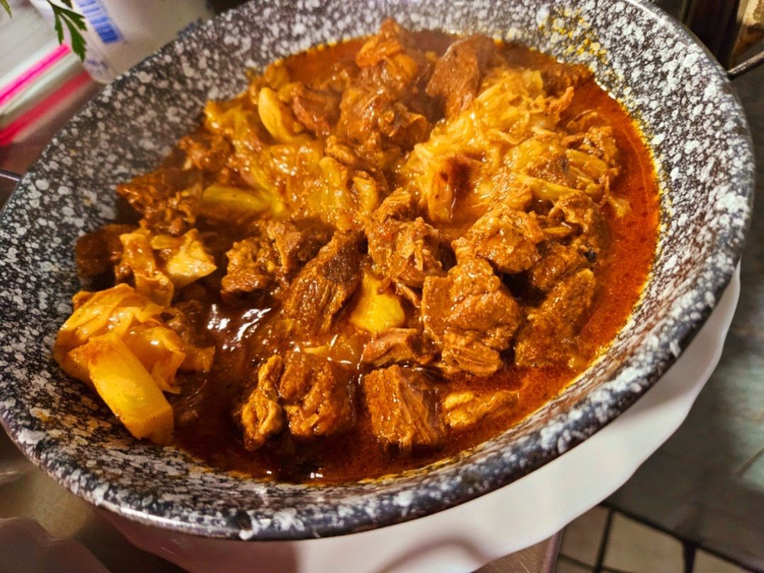 OVČIJI PAPRIKAŠ SA KUPUSOM