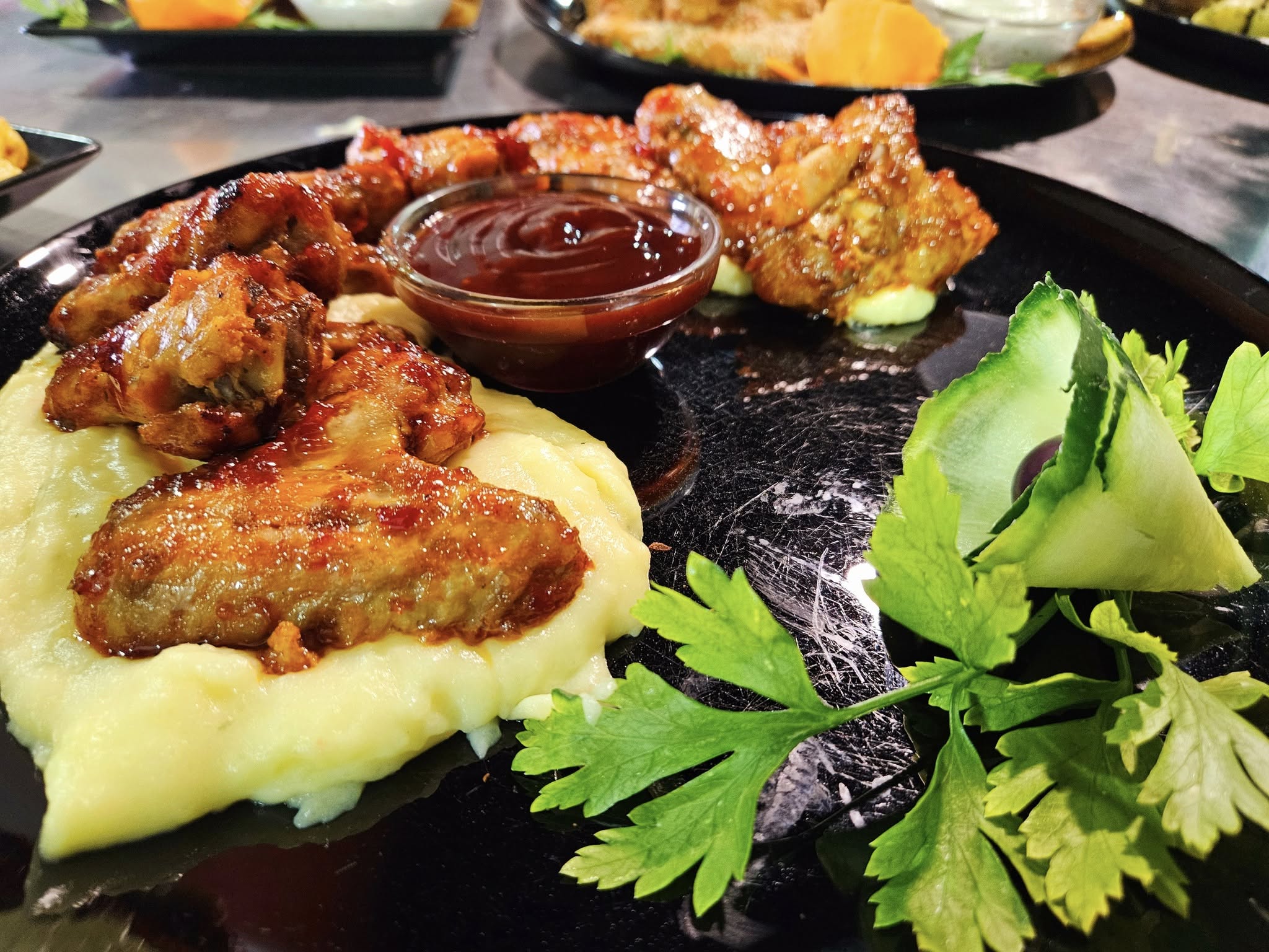 PIKANTNA PILEĆA KRILCA 300G